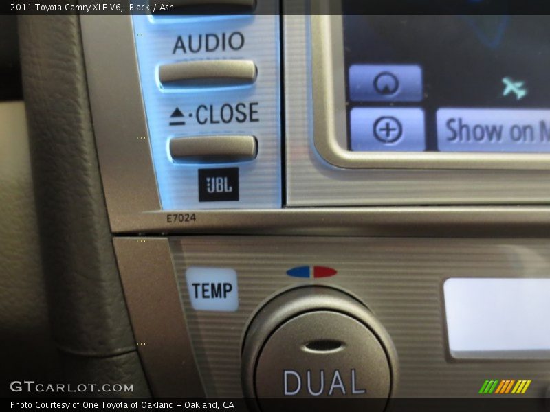 Black / Ash 2011 Toyota Camry XLE V6