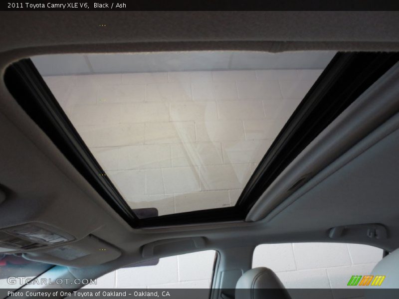 Black / Ash 2011 Toyota Camry XLE V6