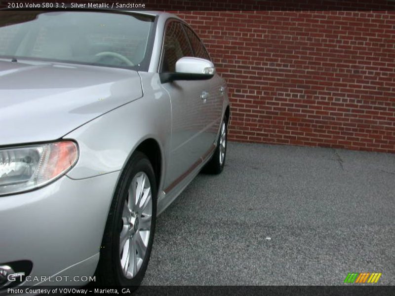 Silver Metallic / Sandstone 2010 Volvo S80 3.2