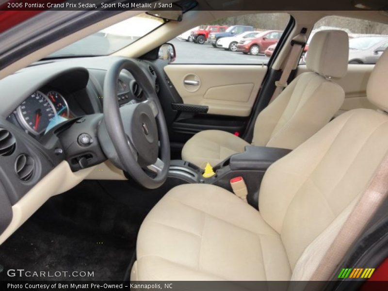  2006 Grand Prix Sedan Sand Interior