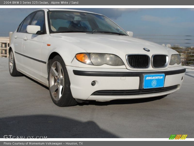 Alpine White / Sand 2004 BMW 3 Series 325i Sedan