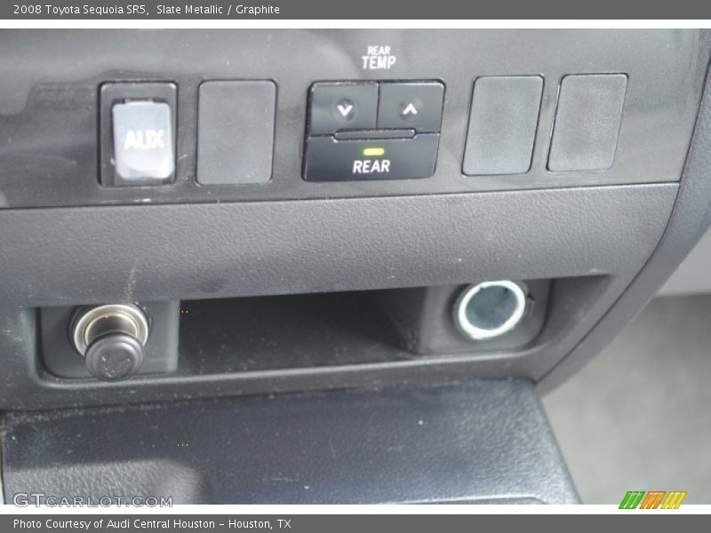 Controls of 2008 Sequoia SR5