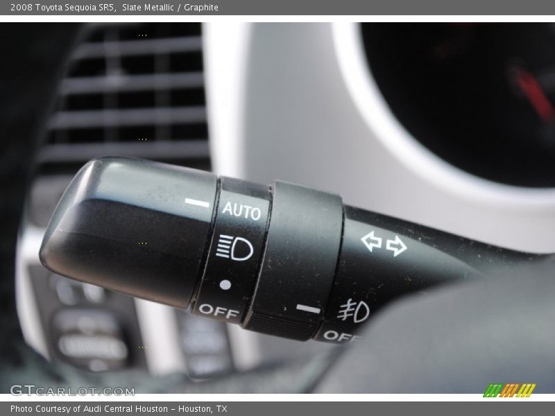 Controls of 2008 Sequoia SR5