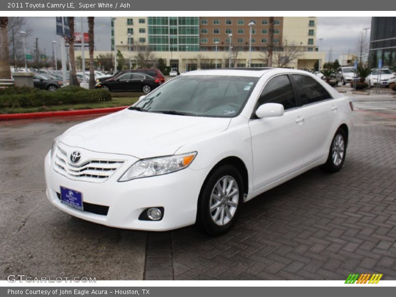 Super White / Ash 2011 Toyota Camry LE
