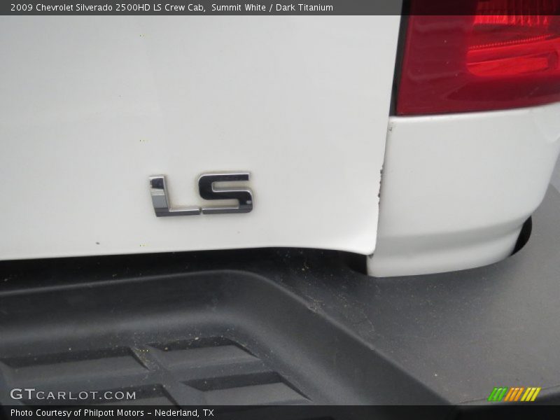  2009 Silverado 2500HD LS Crew Cab Logo