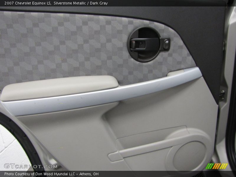 Silverstone Metallic / Dark Gray 2007 Chevrolet Equinox LS
