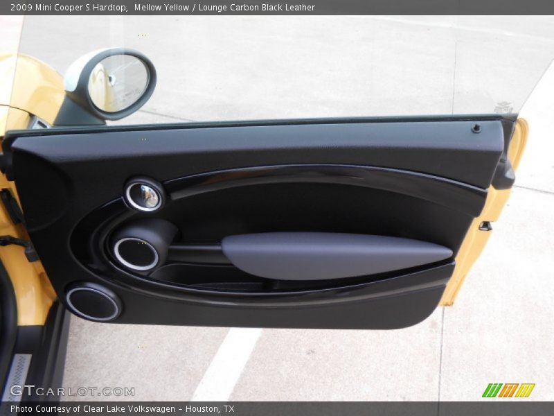 Mellow Yellow / Lounge Carbon Black Leather 2009 Mini Cooper S Hardtop