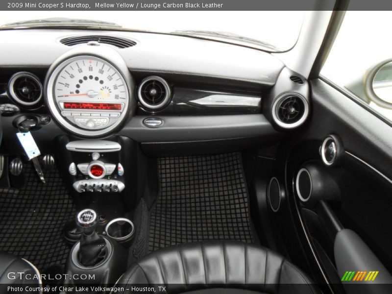 Mellow Yellow / Lounge Carbon Black Leather 2009 Mini Cooper S Hardtop