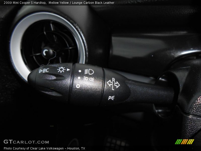 Mellow Yellow / Lounge Carbon Black Leather 2009 Mini Cooper S Hardtop