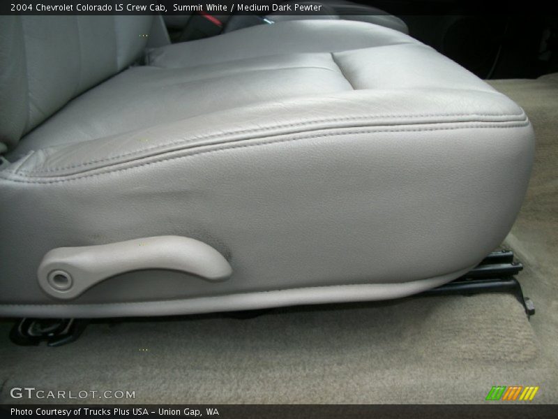 Summit White / Medium Dark Pewter 2004 Chevrolet Colorado LS Crew Cab