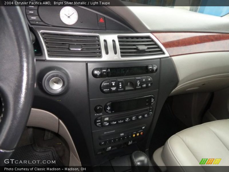 Controls of 2004 Pacifica AWD