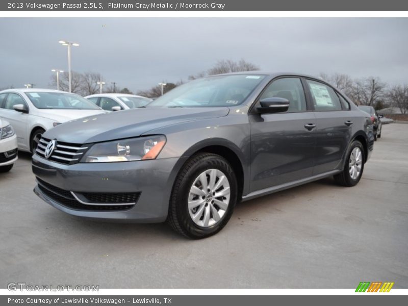 Front 3/4 View of 2013 Passat 2.5L S