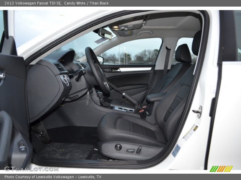 Candy White / Titan Black 2013 Volkswagen Passat TDI SE