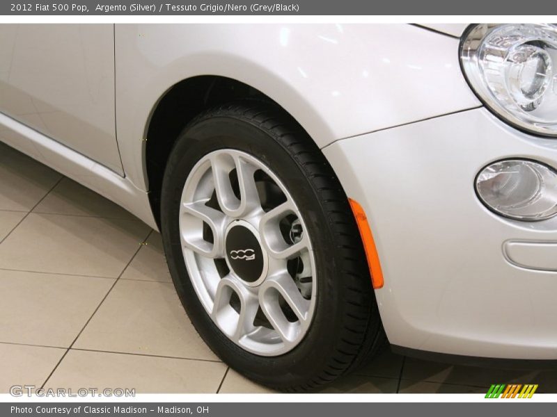 Argento (Silver) / Tessuto Grigio/Nero (Grey/Black) 2012 Fiat 500 Pop