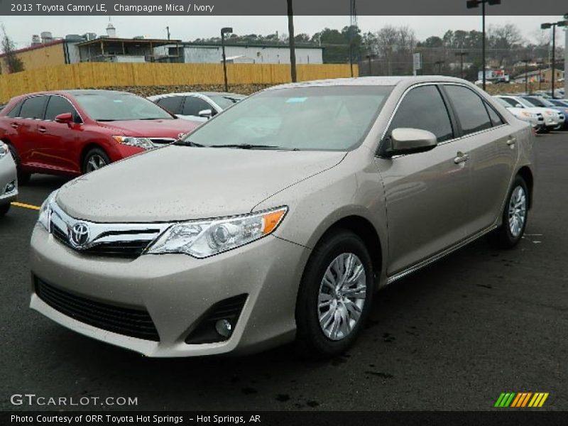 Front 3/4 View of 2013 Camry LE