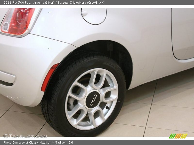 Argento (Silver) / Tessuto Grigio/Nero (Grey/Black) 2012 Fiat 500 Pop