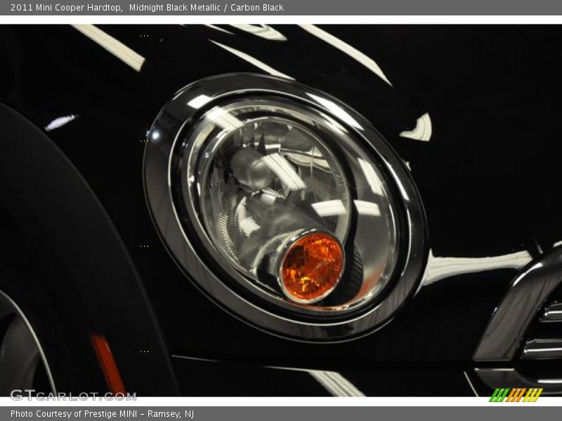 Midnight Black Metallic / Carbon Black 2011 Mini Cooper Hardtop