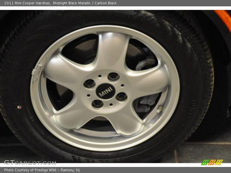 Midnight Black Metallic / Carbon Black 2011 Mini Cooper Hardtop