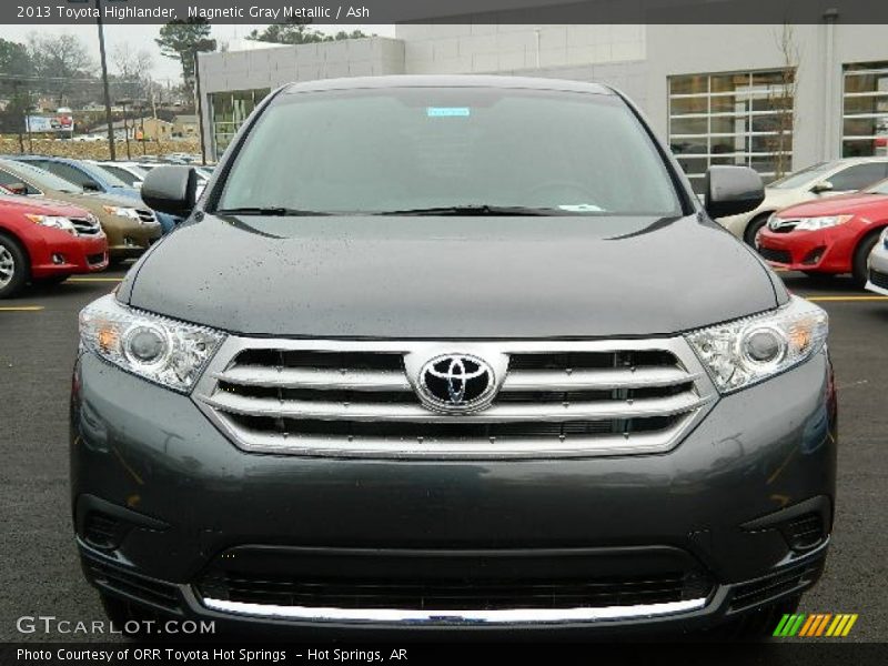 Magnetic Gray Metallic / Ash 2013 Toyota Highlander