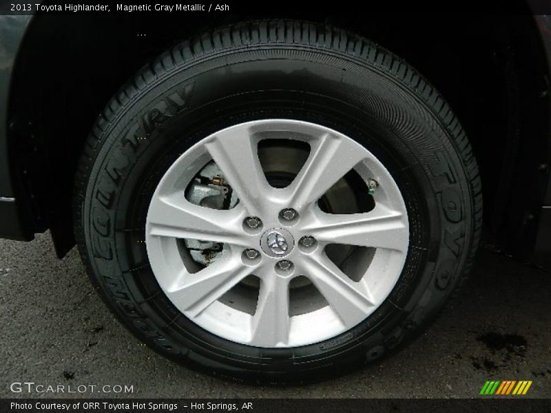 Magnetic Gray Metallic / Ash 2013 Toyota Highlander