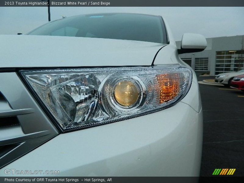 Blizzard White Pearl / Sand Beige 2013 Toyota Highlander