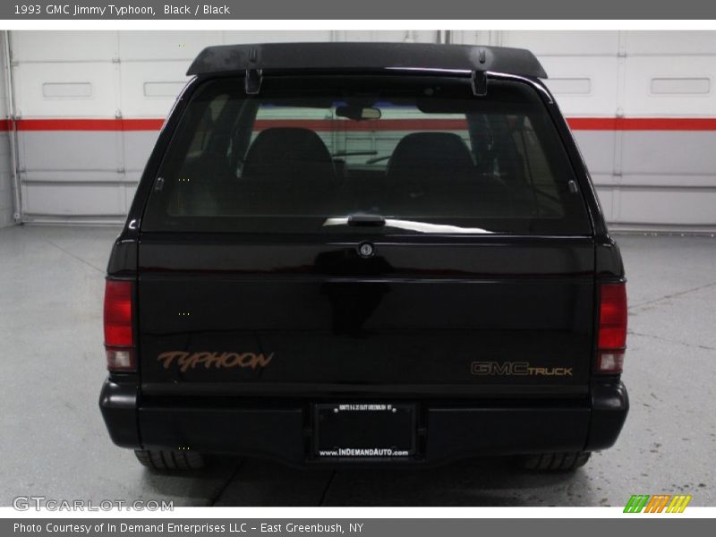 Black / Black 1993 GMC Jimmy Typhoon