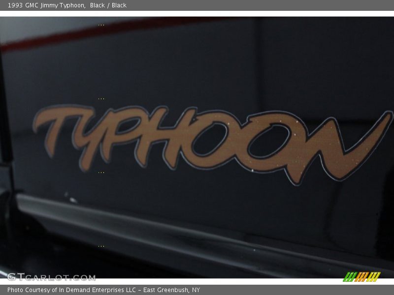 Black / Black 1993 GMC Jimmy Typhoon