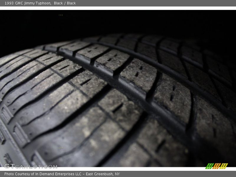 Black / Black 1993 GMC Jimmy Typhoon