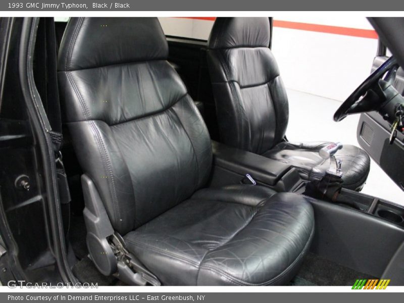 Black / Black 1993 GMC Jimmy Typhoon