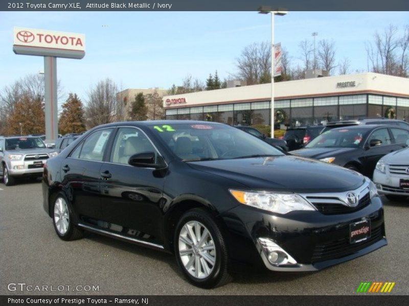 Attitude Black Metallic / Ivory 2012 Toyota Camry XLE