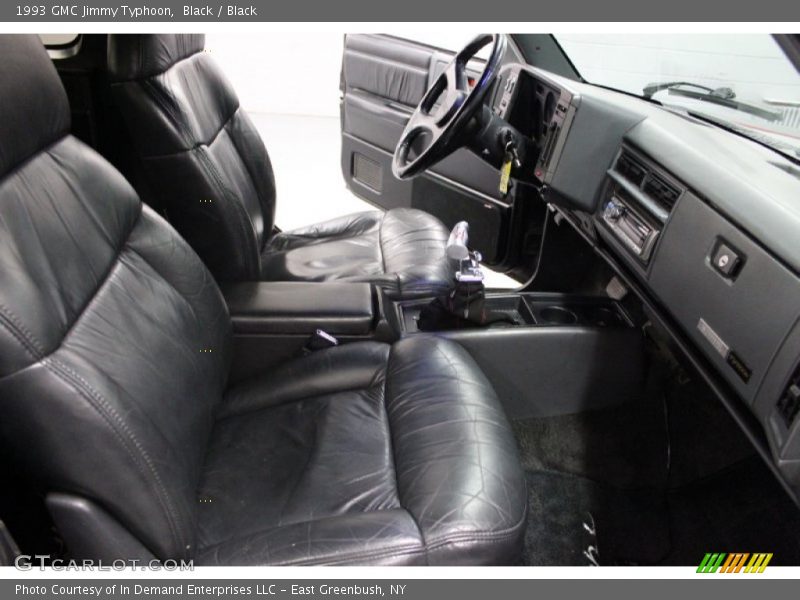 Black / Black 1993 GMC Jimmy Typhoon