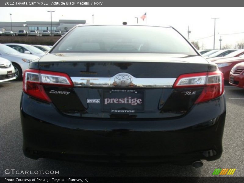 Attitude Black Metallic / Ivory 2012 Toyota Camry XLE