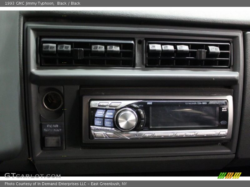 Black / Black 1993 GMC Jimmy Typhoon