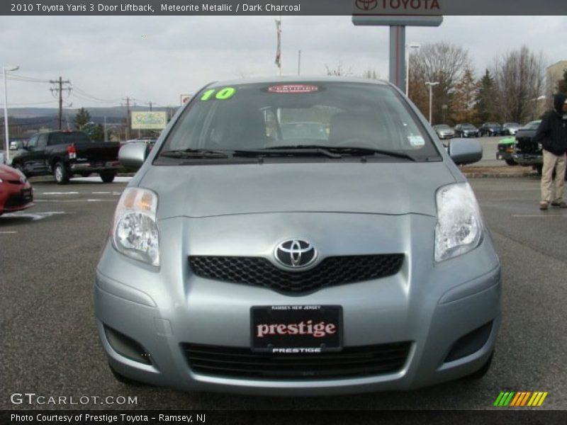 Meteorite Metallic / Dark Charcoal 2010 Toyota Yaris 3 Door Liftback