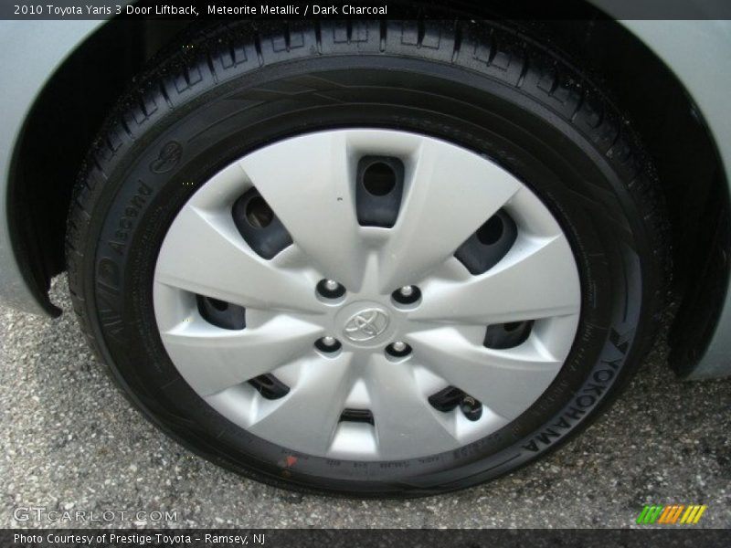 Meteorite Metallic / Dark Charcoal 2010 Toyota Yaris 3 Door Liftback