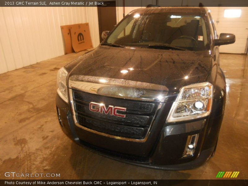 Ashen Gray Metallic / Jet Black 2013 GMC Terrain SLE