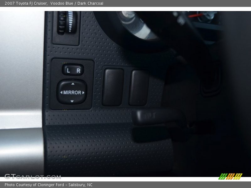 Voodoo Blue / Dark Charcoal 2007 Toyota FJ Cruiser