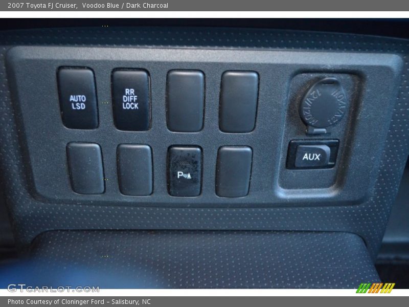 Voodoo Blue / Dark Charcoal 2007 Toyota FJ Cruiser