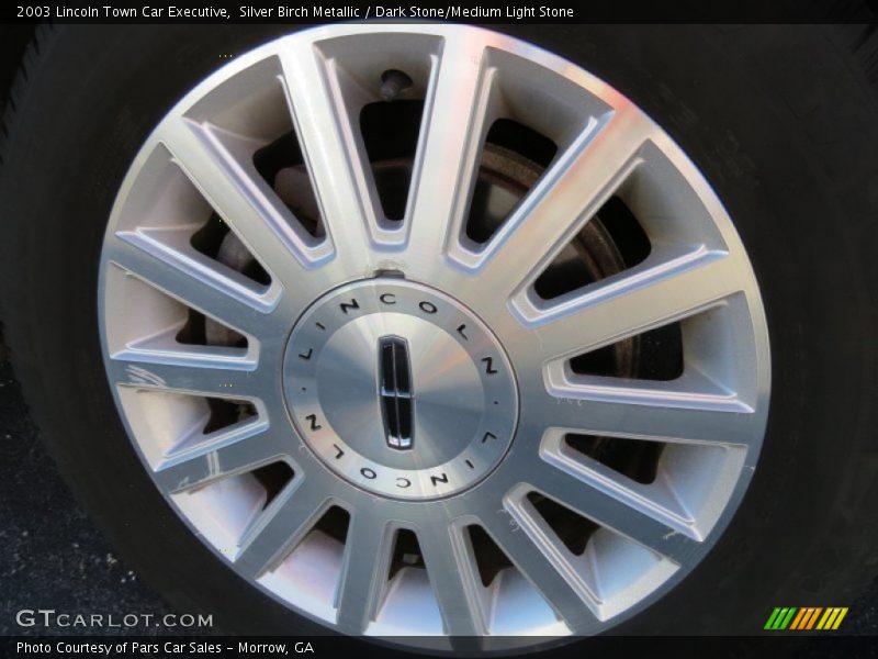  2003 Town Car Executive Wheel