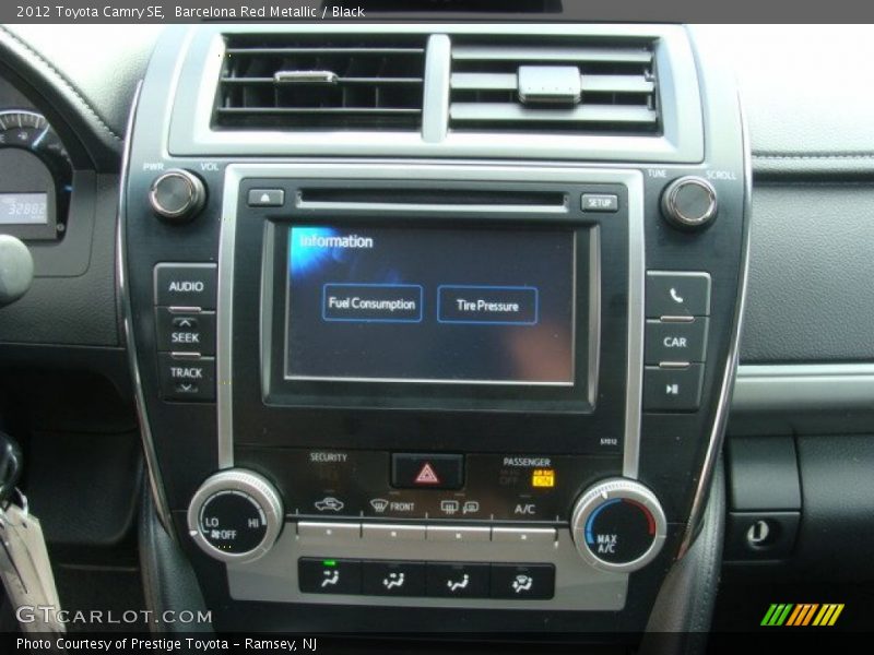 Barcelona Red Metallic / Black 2012 Toyota Camry SE