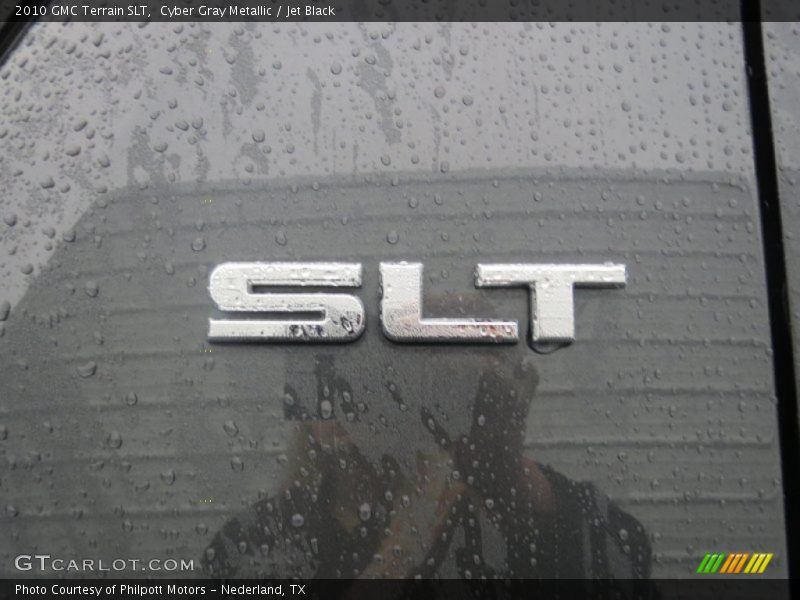 Cyber Gray Metallic / Jet Black 2010 GMC Terrain SLT