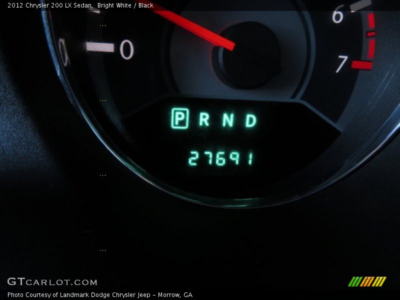 Bright White / Black 2012 Chrysler 200 LX Sedan