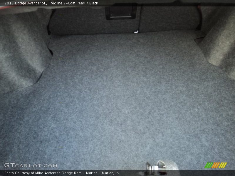 Redline 2-Coat Pearl / Black 2013 Dodge Avenger SE