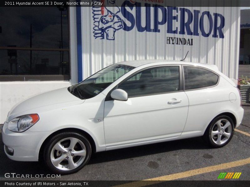 Nordic White / Gray 2011 Hyundai Accent SE 3 Door