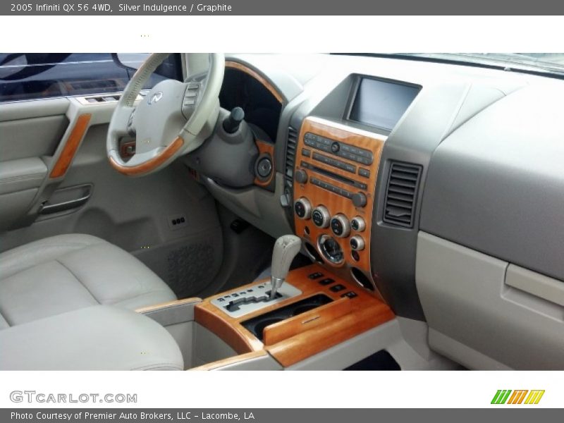 Dashboard of 2005 QX 56 4WD