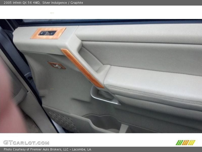 Silver Indulgence / Graphite 2005 Infiniti QX 56 4WD