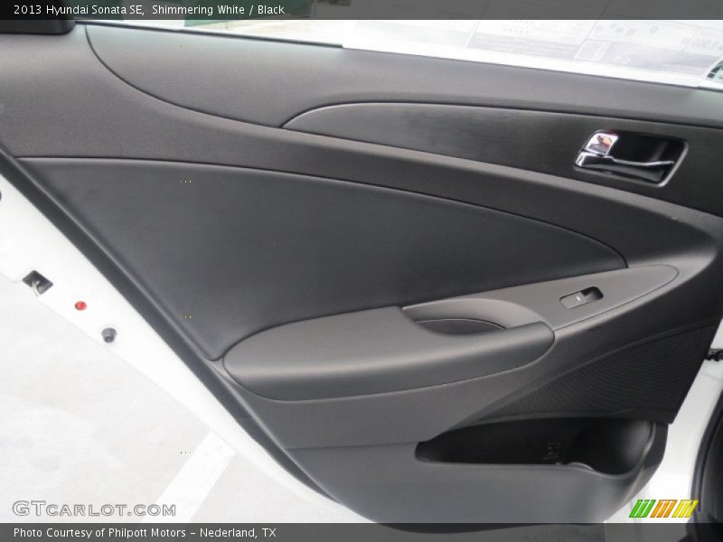 Shimmering White / Black 2013 Hyundai Sonata SE