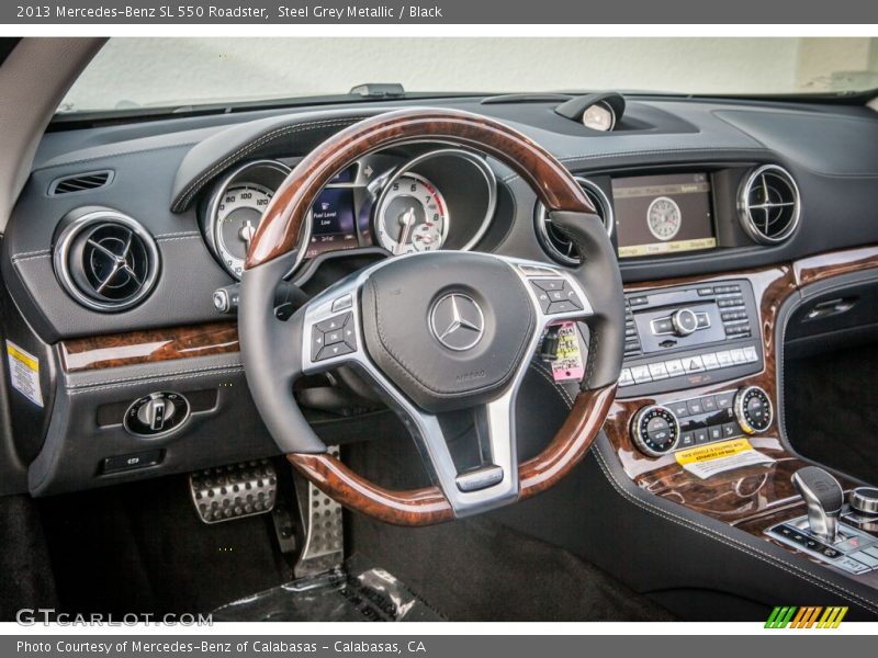 Dashboard of 2013 SL 550 Roadster