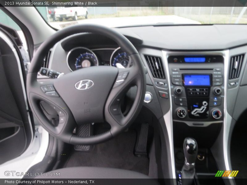 Shimmering White / Black 2013 Hyundai Sonata SE