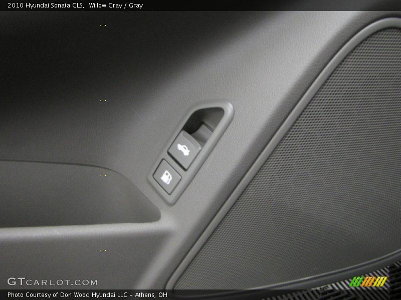 Willow Gray / Gray 2010 Hyundai Sonata GLS